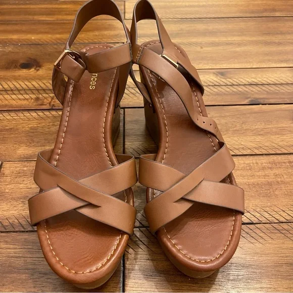 Maurices Brown Wedge Ankle Strap Heel Shoe Size 10 - Picture 5 of 6